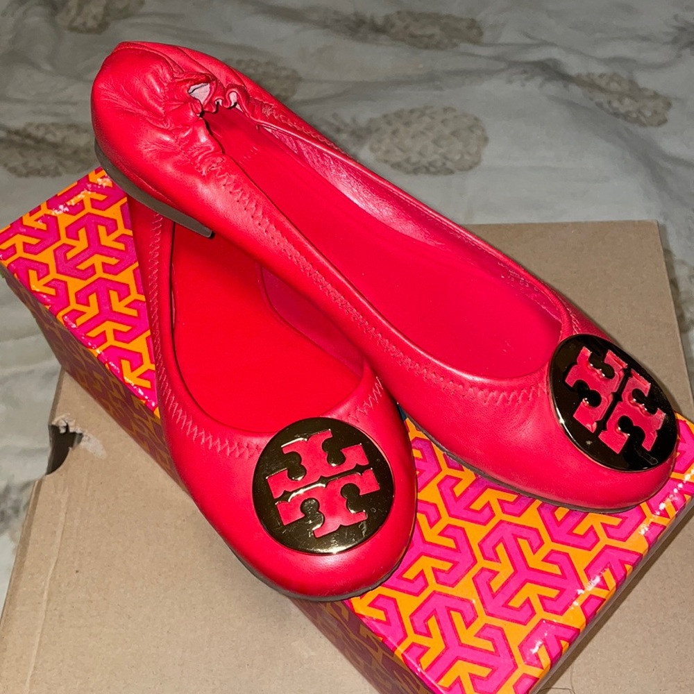 Tory Burch flat shoes